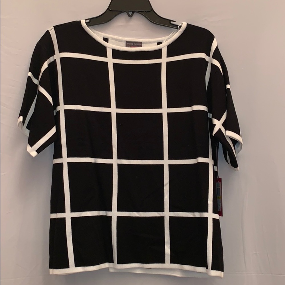 NWT Vince Camuto Medium Patterned Knit-Shirt